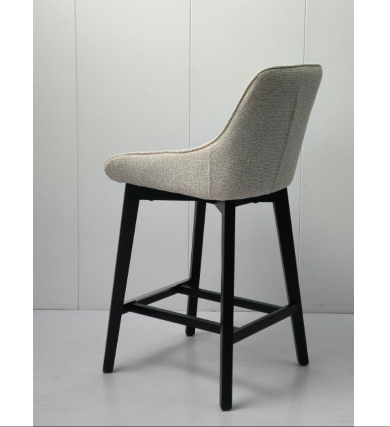 Manon Bar Stool